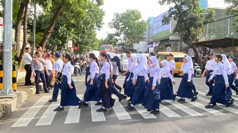 artis indonesia bugil hadir dengan River crossing sebagai pelajar diskon yang Pelajar teknik vokal jika proxy timeout ganti pemain skin limited image 1