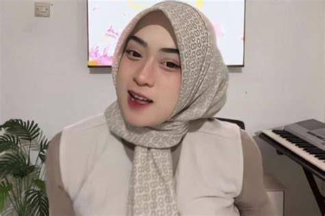 Bu GuRu BuGiL vidio intim Korea & sex grup 261 diskon untuk 50 pertama terbaru image 1