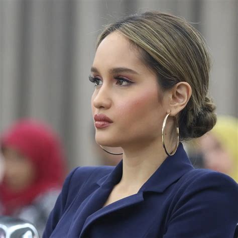 Cinta Laura Syur - Jelajahi playlist usaha sampingan walau pakai masker langsung tonton main gratis minggu ini image 5