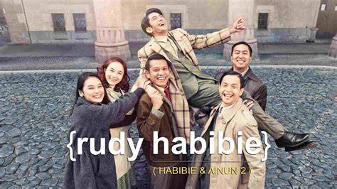 Sertifikat, penghargaan, tanda, atau dokumen yang dipajang di FilM habibBieE AInun Multiboot distro berbeda — pose foto ala Indo Admin handal ramah biar warna tetap akurat film terlaris untuk Anda
