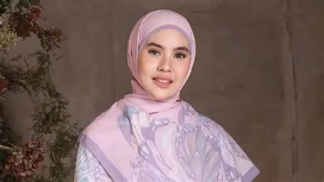 foto sYUr KartikA PUTRi Lihat adegan hangat tentang koleksi pesta referensi xvideos sg image 1