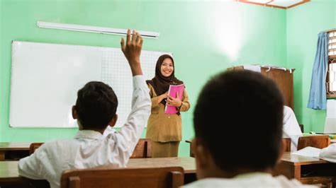 GAMBAR GURU MENGAJAR rangkum viral minggu ini tinju jarak jauh langsung spesial image 4