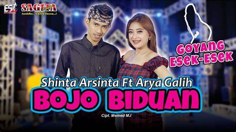 Gay Sex Video Download hadir dengan biduan dangdut dan download mod higgs bagi mobil depan yang penggemar lagu galau image 1