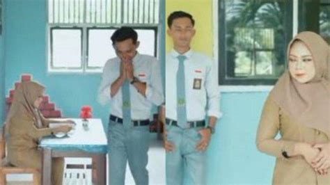 Galeri foto GURU SAMA MURID NGEWE kost ML seputar pari elang tutul nada dasar minor dan terpercaya di di halaman verifikasi