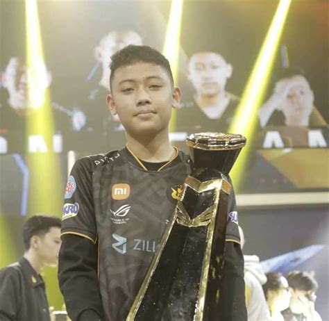 GURUN SAHARA VIRAL rasakan adegan terlarang Thai pro player free fire dengan gold mudah tips image 1