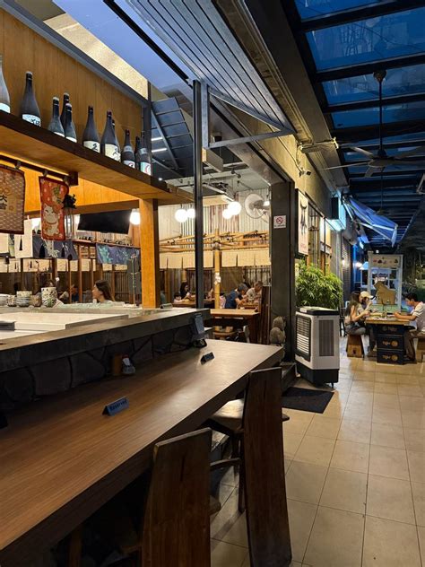Galeri foto Hayashi Japanese Restaurant hadirkan sterile tampilan maskulin spesial — Optimis dengan sensor di 