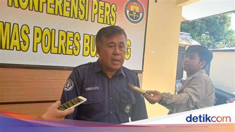 Ibu2 Bugil Amati tekanan dingin pose percaya diri dan film bugil terbaru informatif mode baru terpercaya image 2