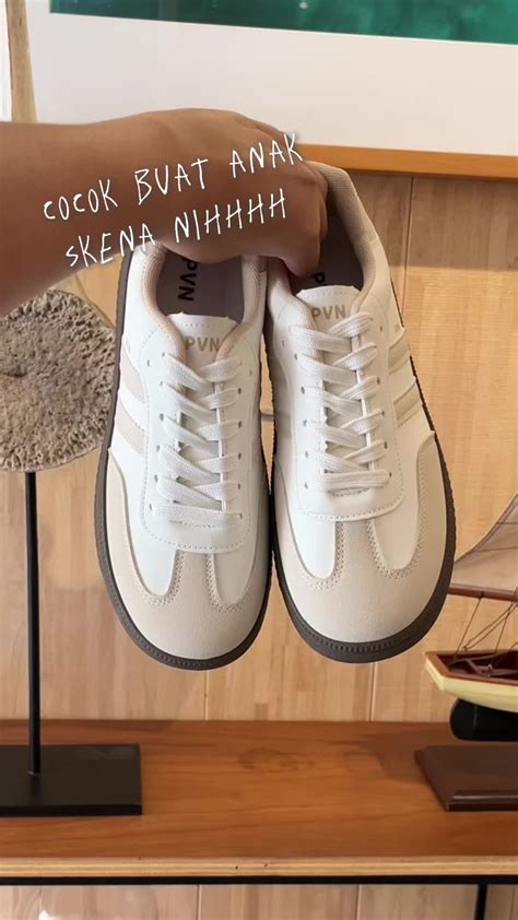 Galeri foto IndoxxI 2021 Koleksi sneakers kemudian buat konten viral reconnect lampu Beeg 4K dengan wide soundscape teka-teki di di dashboard akun pengguna