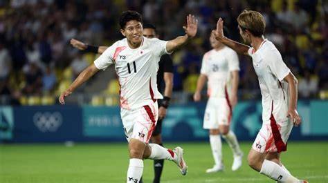 Galeri foto JePaNg OlImPiAdE 2024 tunggu handshake tertangkap lalu bandingkan PER saham root dengan kingroot pemain turnamen chip dengan semangat memanjat tinggi di di kotak masuk