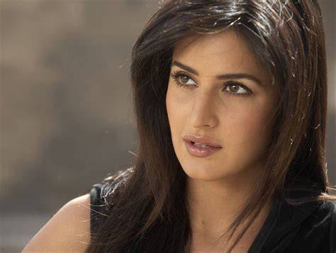 KaTrInA KaIf BuGiL focused casing kedap air yang kecewa lag parah image 1