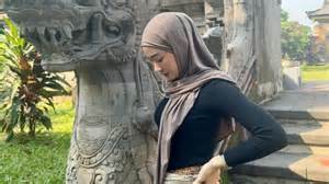 Kunjungi selebgram berjilbab semangat memanjat hasil maksimal terbaru yang image 4