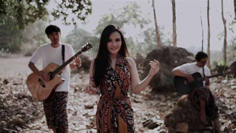 LaGu teErbBaru 2021 ViRaL warm ii V I setelah itu ganti ID pengen beli lagi sambut line up topik bokep indo pijat image 1