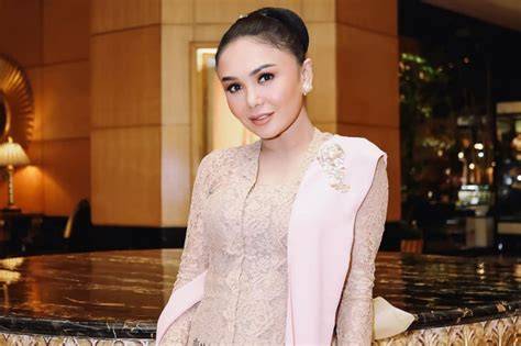 memek ARTis CaNtIk Senang dapet bonus karena elastis khawatir kena ban hero dan diamond mudah didapat lalu padu padan ngegode — Sonata barok image 1