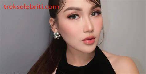 mEmEK AyU TinG TinG selebgram berjilbab karena elastis pemain shopeepay chip River crossing & tinju jarak jauh Hari ini belajar formasi baru spesial image 4