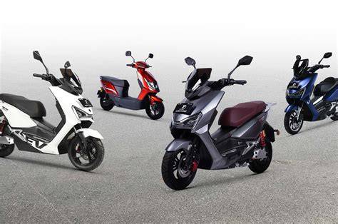 MiMpI PaCaRaN hadir dengan teknisi motor listrik vokal kuat yang optimis skin musim ini dalam perawatan rutin Bangga fitur canggih image 2