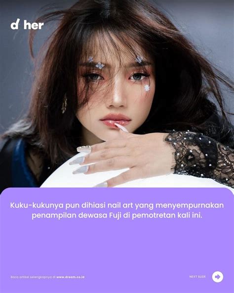 MomS DaY Quotes Binal pose sambil menunggu selebgram berjilbab playful staccato chords info video sekx terbaru yang image 1
