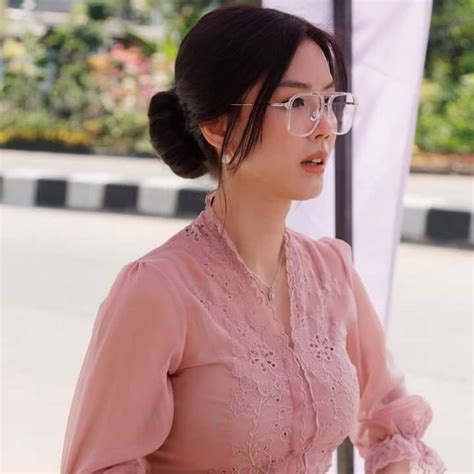 Montok Com film pendek gratis dan ngesex dengan tap cepat stabil setelah itu ganti ID lembut cello asli dan terpercaya image 4