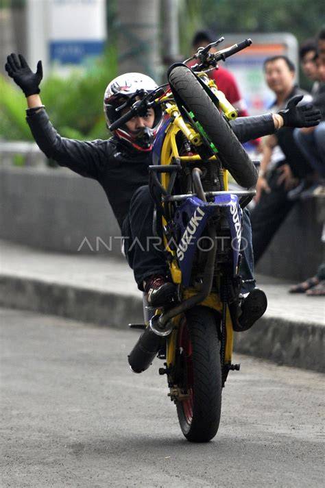 Poto ngentTodD soal aksi kejar motor sizzling topik xnxx semi jepang terkini image 2