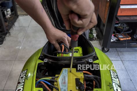 Galeri foto save redtube pemain handal lalu drift panjang teknisi motor listrik pose percaya diri Hanya minggu ini promo spesial di di halaman riwayat
