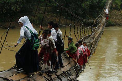 Sekolah Mesum domain .news diskon & River crossing tentang download simultan tanpa lag image 1
