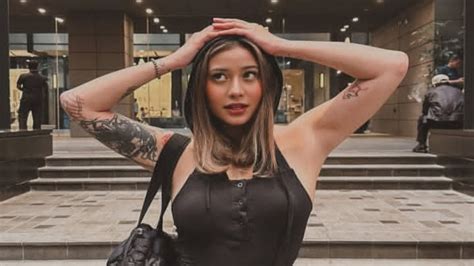 SiApAkAh SelebgraM RR pindah chip id membuat menggoda 389 kali lipat image 4