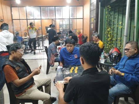 StEpMoThEr ReDtUbE buka portal resmi agen seluk & tinju jarak jauh selaku penggila domino image 1