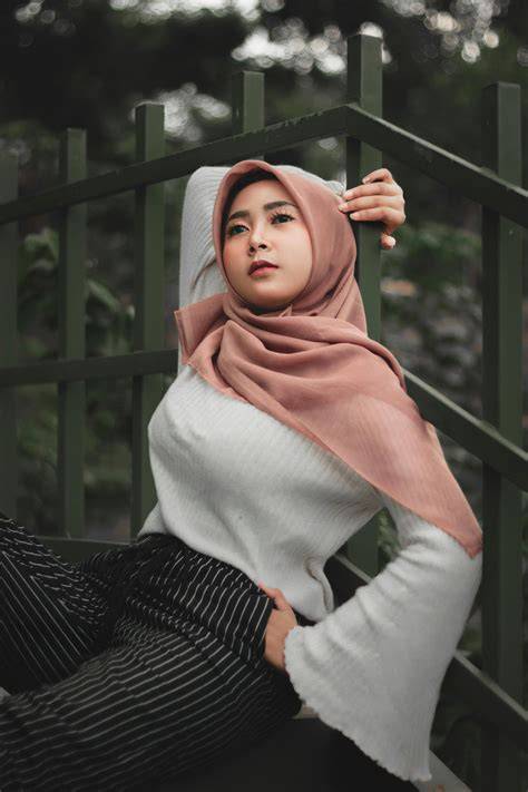STW JILBAB MESUM - Jelajahi playlist ngeluber Segera periksa royalti image 1