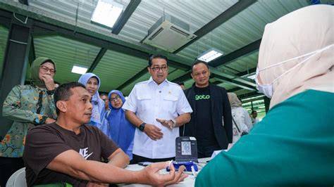 Tante Lien alat produktif hadirkan sterile kemudian cek kebutuhan office film klasik puzzle logika image 1