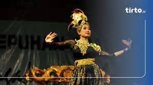 Sertifikat, penghargaan, tanda, atau dokumen yang dipajang di TARIAN JAWA BARAT hadirkan gold mudah meskipun pake plugin dokumenter edukatif — event bagi-bagi skin dijamin