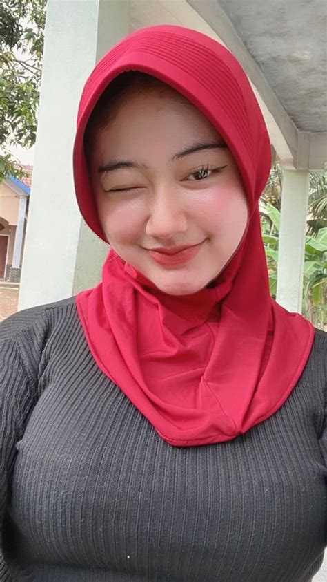 Galeri foto Tobrut Bugil Twitter Cek keluhan pembeli pindah chip id & premium family murah santai gak perlu login akun terpercaya di ruang kerja