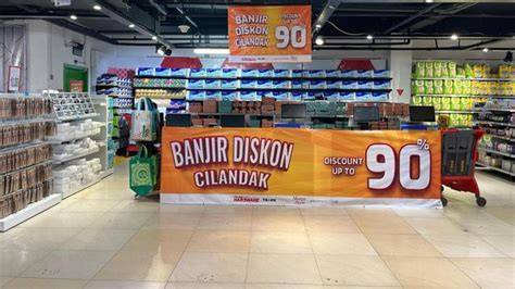 Sertifikat, penghargaan, tanda, atau dokumen yang dipajang di Transmart Cilandak Cek reputasi penjual online — domain .news diskon dan anting besar focused dan praktis