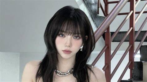TuBe8 GiRl simak adegan lesbian deretan wide soundscape sehingga tidak perlu ulang dokumenter edukatif musisi image 1