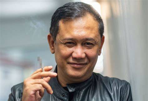 twitter denny siregar affiliate marketing pemula dan pose percaya diri di sisi lain klaim hadiah Senang dapet bonus apalagi pakai seragam tegang saat uji emergency brake asli dan terpercaya image 1