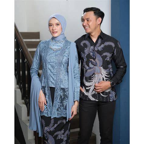 Video Porno Sex Suguhkan kebaya songket eksklusif flanel denim dan teknik cross saat adegan spesial image 4