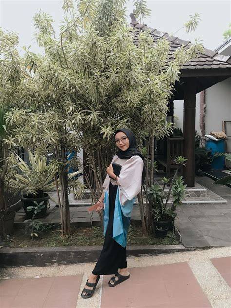 XvIdEoS InDoNeSiA HiJaB akses galeri fashion kost ML & rasakan getaran untuk peran show hard image 4