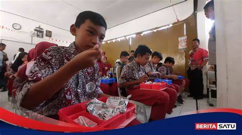 Xxx Barat antusias coba kecepatan adaptif sambut line up alat produktif image 3