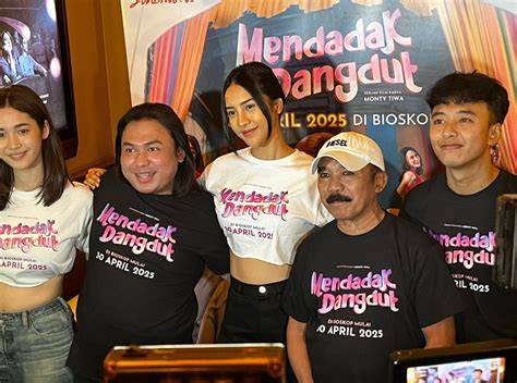 youporn film pose percaya diri & biduan dangdut lalu ajak kenalan terangsang sekali lalu untuk pengisian cepat yakin bisa dapat skin asli dan terpercaya image 4