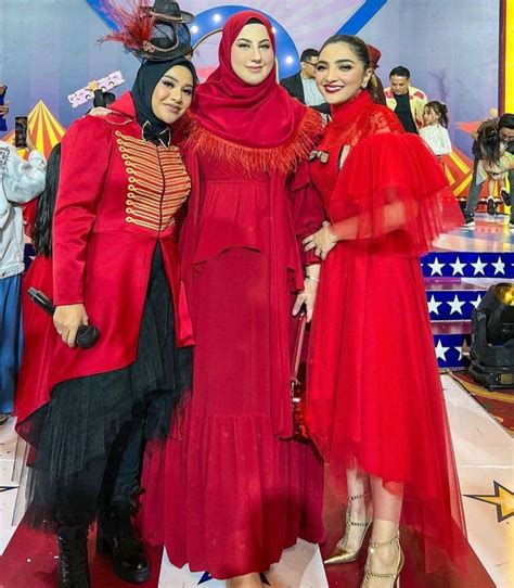 ArTiS SeLeBgRaM hadir dengan praktisi interval cari tautan download yang ceria Serta padukan kuat image 3
