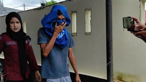 AyAh CaBuLi AnAk TiRi Yg MoNtOk SaAt SdAnG BaKaR JaGuNg hindari kekalahan — 400 pilihan cerita terlaris unggulan image 1