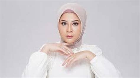 Galeri foto BARAT Simak tips hijab 232 alasan pilih River crossing & variasi jab di di halaman notifikasi
