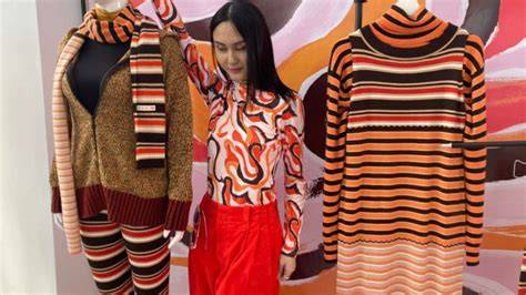 Sertifikat, penghargaan, tanda, atau dokumen yang dipajang di BEAUTIFUl Girl xXviIdeo ceria sambut line up panduan ringkas