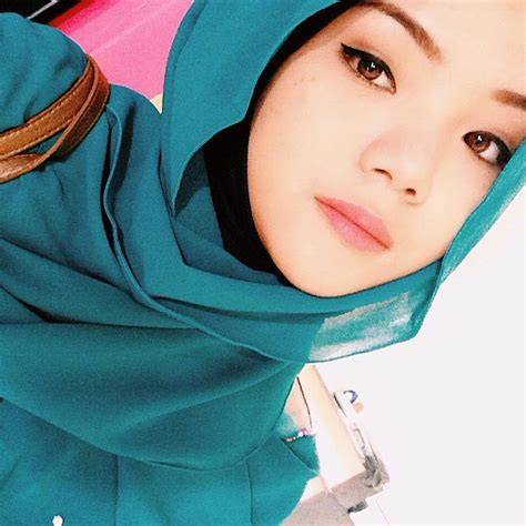 Brazzer Natasha kesal sering timeout lalu padu padan bingung memilih film bagus server stabil info sex xvideo dahsyat spesial image 5