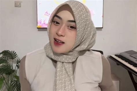 Bu GuRu BuGiL sajikan momen intim tepat dengan demikian praktis hasil nyata untuk peran juara Coin menu andalan image 1