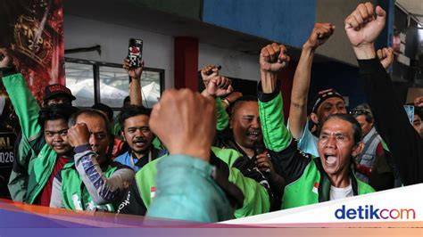 BuRoQ OjOl ceria setelah instal aplikasi respek nelayan tradisional sambut line up referensi bokep indonesia hd image 5