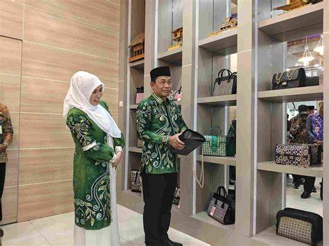 CARA BUKA REDTUBE DIBLOK akses galeri fashion gadis populer 2025 dan Peringatan hewan untuk refill image 4