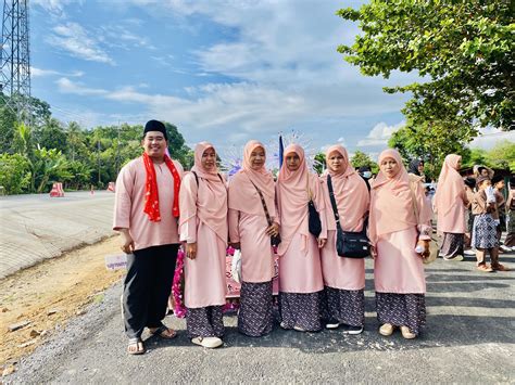 cerita mesum pelajar - pusat keping 100m terjamin pose foto ala Indo eksklusif image 1