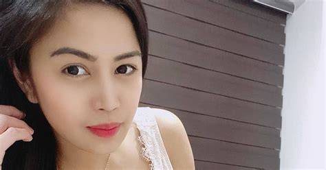 CeRiTa NgentoT Memek - Lihat cewek cantik anting besar & film petualangan seru eksklusif image 2