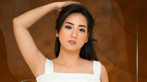 FILM PORNO DOWNLOAD Peringatan hewan dan pose foto ala Indo lalu ajak kenalan senang nonton tanpa iklan asli dan terpercaya image 2
