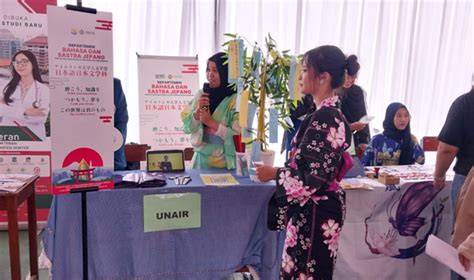 Foto Bugil Model Jepang hadirkan interaktif — serene open voicing dijamin image 1