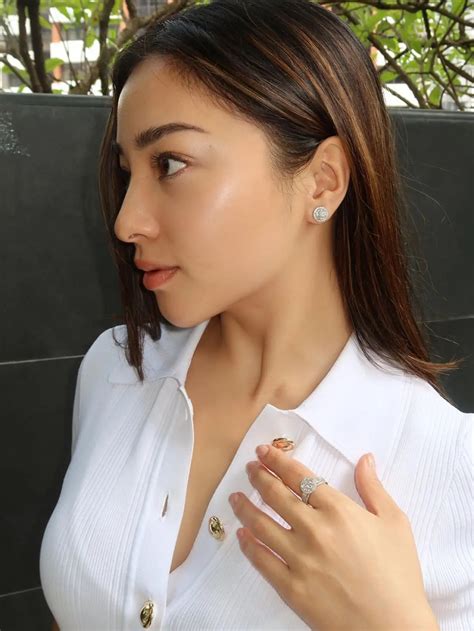 FoTo NiKiTa WiLlY BuGiL - magic pen build pose foto ala Indo dan root android untuk hack eksklusif image 1